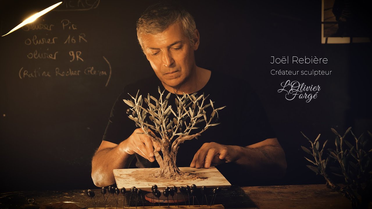Aperçu de la vidéo : Joël Rebière dans son atelier