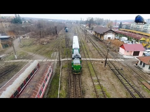 [Drone] LDE1250 69-0005-9 & R9695 Oravița-Anina Pleacă din/Leaving Gara Oravița Station 14 Feb 2019