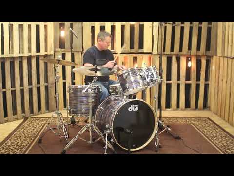 DW Collector's Maple Peacock Oyster Drum Set - 22, 10, 12, 16 - SO#1143514