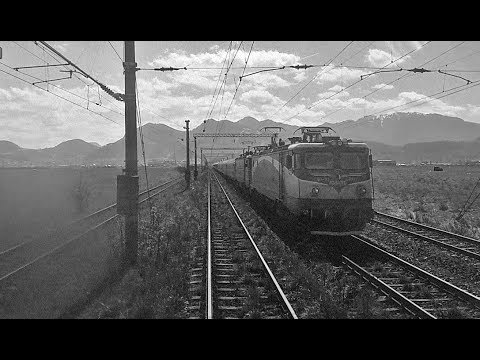 CFR Calatori cruce cu CFR Marfa