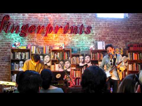 Tanlines - All Of Me (Live @ Fingerprints Records in Long Beach, Ca 4.28.2012)