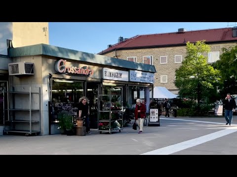 Stockholm Walks: Spånga suburb center