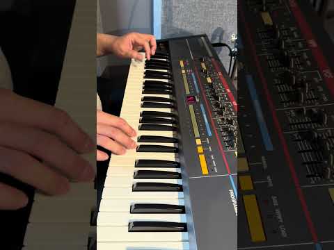 Roland Juno-106 61-Key 220V Programmable Polyphonic Synthesizer 1984 - 1985 - Black image 5
