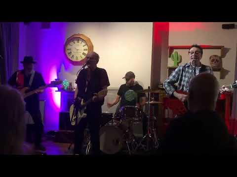 Fireball, Escape Committee - Dial M at the Bull, Wanstead 110425 IMG 7611