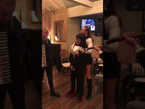 Taraful Emil Poke cu @irinarimesofficial  & @RalukaOfficial