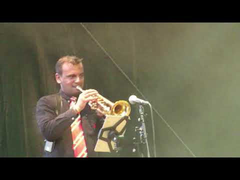 Bigi Poku Toppers met Dagga Tiendari Kwaku podium Amsterdam