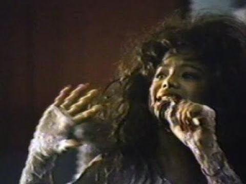 1987 Nieuwsflits februari - Bovenkarspel: Flora - Winnaars Pepsi Play-backshow