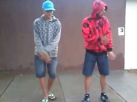 passinho do romano geral embrasando romano dancy '-'  mc junin da v.b