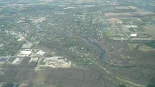 preview picture of video 'Flying over Eaton Rapids Michigan 4/20/10.'