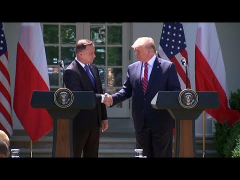 ترامب يتعهد بنشر ألف جندي أمريكي في بولندا ويصف رئيسها بالحليف المثالي …