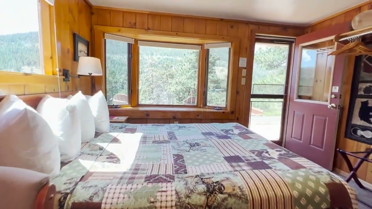 Knotty Pine Rooms (8A & 8B)