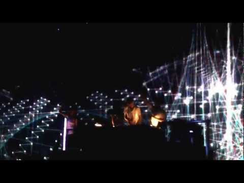 Bal en Blanc 19 (2013) - Cosmic Gate + Emma Hewitt