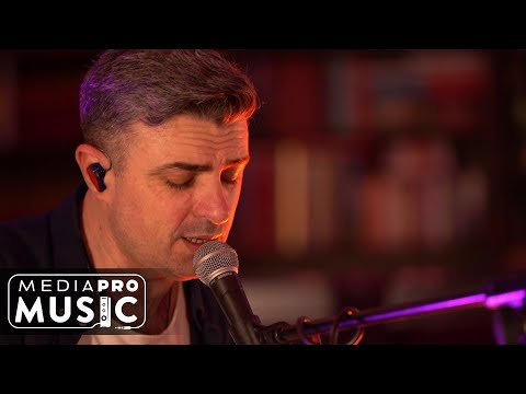 VUNK – De azi incep sa te uit (Live din sufragerie) Video VUNK – De azi incep sa te uit (Live din sufragerie) Video