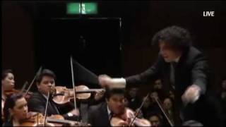 Download lagu Dudamel & SBYO - Tchaikovsky Symphony No.5 4th Mvm. (2008 in Tokyo : 1/2) mp3