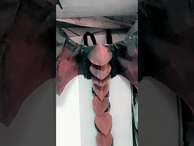 Vídeo relacionado con Huayeex Traje De Dragón | Alas De Halloween,Accesorios De Halloween De Tejido No Tejido para Mujeres Y Niños Fiesta Temática De Animales