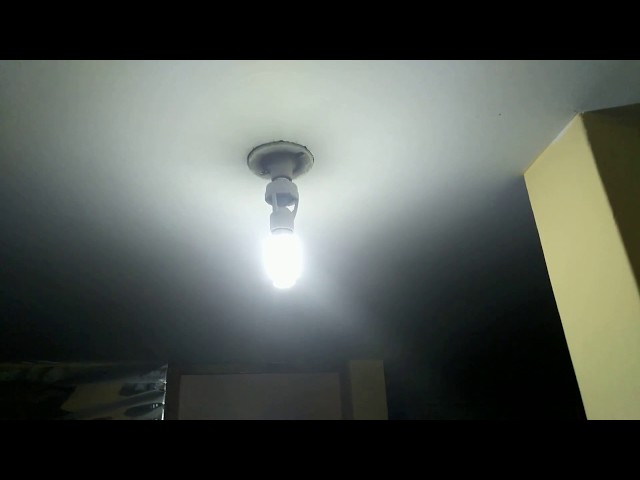 Vídeo relacionado con Eawfgtuw Adaptador de bombilla E27 con sensor de movimiento e interruptor de luz de control de voz, accesorio inalámbrico para el hogar compatible
