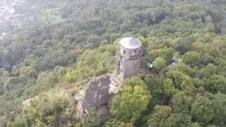 preview picture of video 'DJI Phantom 2 flies over the castle Slanec, Slovakia'