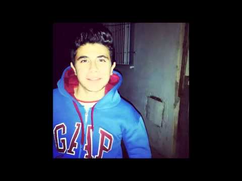 download lagu mp3 mp4 Deniz Yavuz, download lagu Deniz Yavuz gratis, unduh video klip Deniz Yavuz