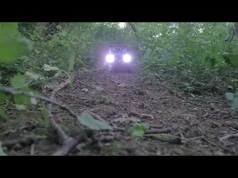 SCX10 ii raw builder's kit with jeep cherokee hard body. Short run.