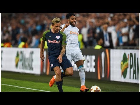 VIDEO - Le but contre son camp de Sarr qui remet Salzbourg à niveau