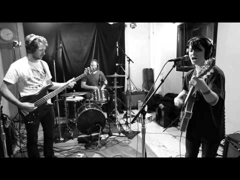 Sharon Van Etten - One Day (Live on KEXP)