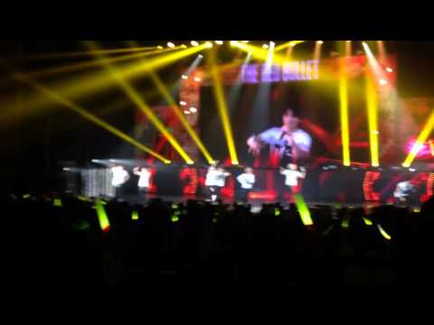 141113 BTS THE RED BULLET in KOBE 방탄소년단 - Jump & 진격의 방탄