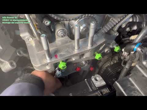 Alfa Romeo 4C VIDEO 14 Montaje soporte motor