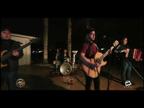 Los De La Altura "Con Cartitas y Palabras" En Vivo