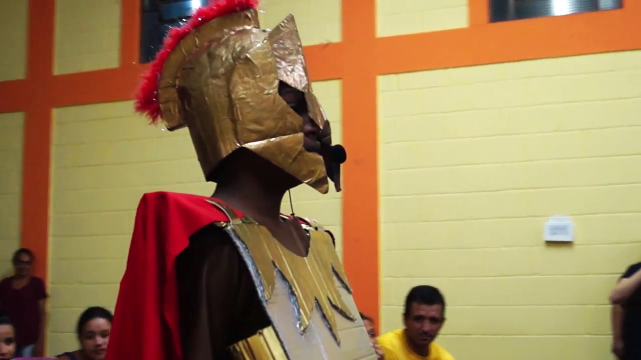 Apresentação de Teatro  - Davi e Golias com o Ministério infantil