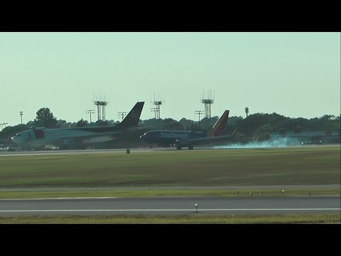 Southwest 737- 700 Landing Pensacola International Airport