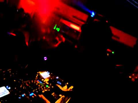 Mark Knight - Yalta Groove (Patric La Funk live @ 3001, 23.04.2011)