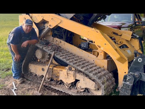 Cat 299D2 skid steer drive motor hose replacement…the easy way! #112