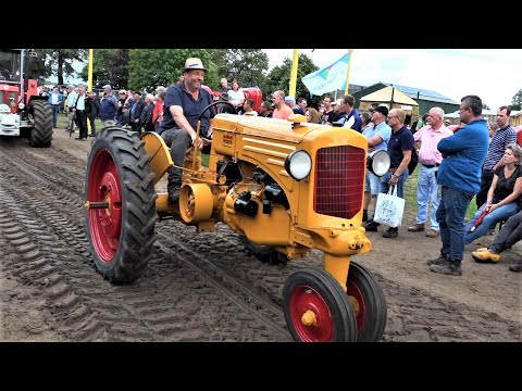Präsentation einiger Oldtimer- Traktor Raritäten-  Panningen 30.07.2023