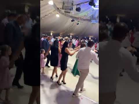 Nunta Calinesti 2025 cu Formatia MODERN din Mioveni - tel : 0741068162 / 0766751805