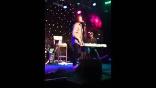 Elliott Yamin &quot;Downtown&quot; live