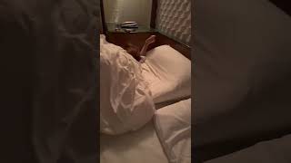 寝相が独特過ぎるｗｗｗ #shorts