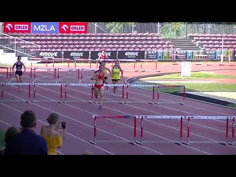 Bieg na 200m przez płotki K u16 - Małopolski Mityng Lekkoatletyczny -  I Ty możesz zostać Mistrzem