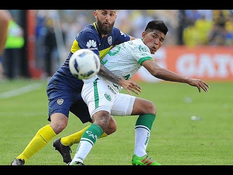 Boca fue superior, pero lo liquidó en el final ante Sarmiento en la vuelta de Tevez