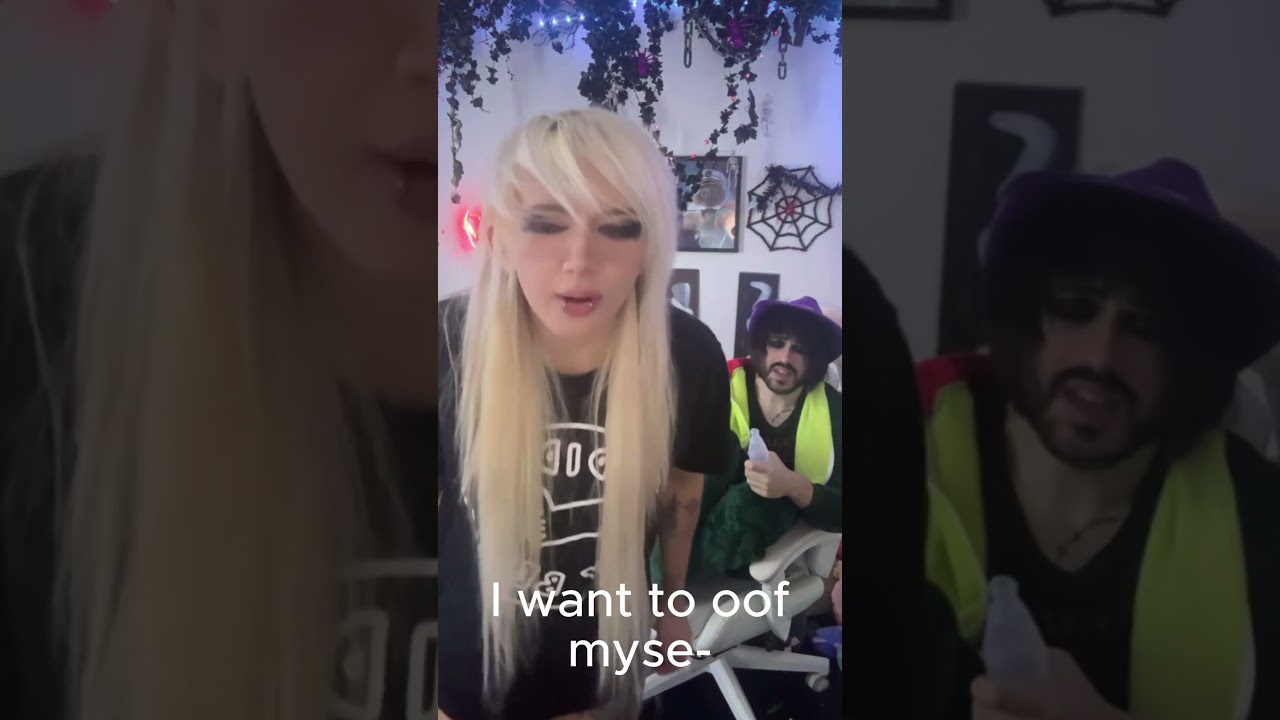 WHAT IS THIS LIVE STREAM @TakingBack2007 #shorts #memes #cursed