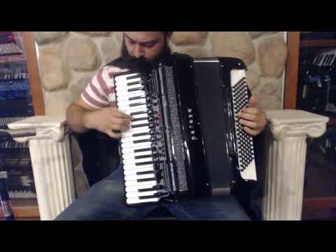 5698 - Black Petosa AM 1100 MIDI Musette Piano Accordion LMMM 41 120 $5999