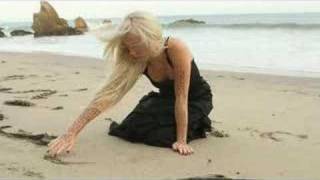 Kerli Music Video &quot;Goodbye&quot; Featuring Patti McCoy on Piano