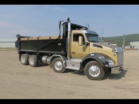 Kenworth T880 factory prepared for Simard twin steer suspension