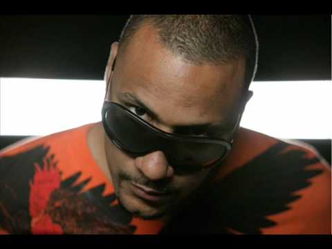 1 Etranjj - Ugly Dance Floor