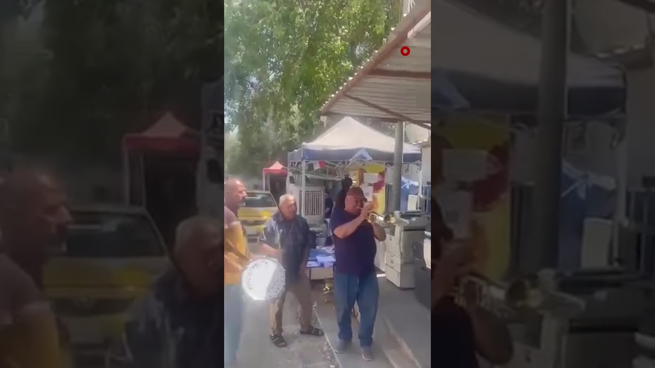 فيديو | متداول | فرقة موسيقية ترافق شخصاً في بغداد بعد إنجاز معاملته