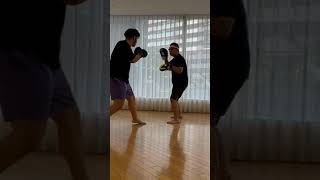 ミット打ち🥊　これがヘビー級🤩