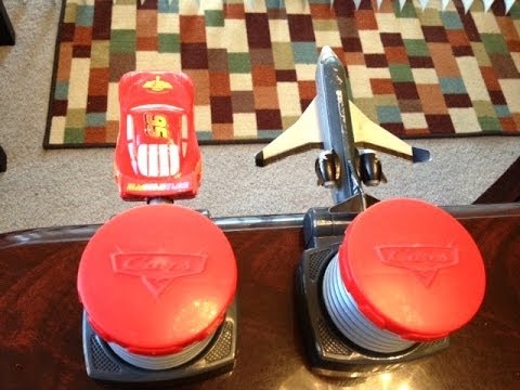 Disney Pixar Cars Lightning McQueen Fast and Siddley in the air  Play set with Air Punch