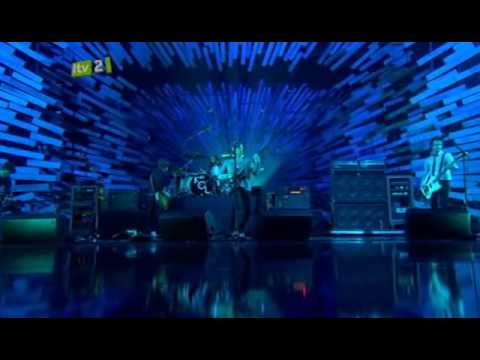 A - Kings Of Leon - Use Somebody (Live @ Brit Awards 2009)