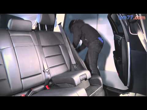 Mercedes-Benz Clase E Estate 2009. Asientos infantiles integrados en las plazas traseras