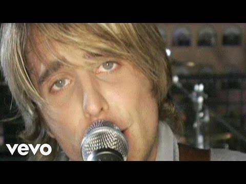 Thumbnail for Everything About You video