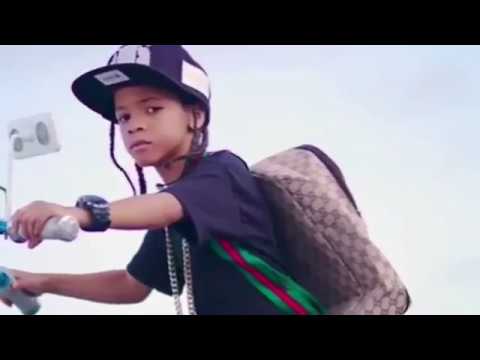 Químico Ultra Mega ft Anderson Bebe - Flow Bar Simpsom (Video Oficial) 🚴 2017 2018